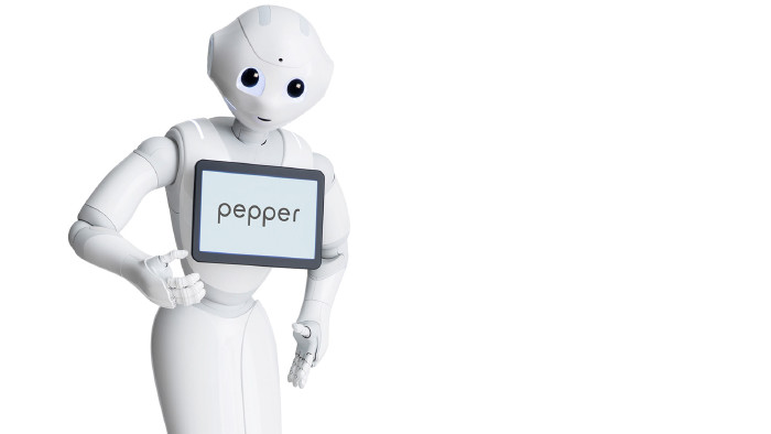 Mit Pepper setzt das bfi auf neue Ausbildungswege im Zeitalter der Digitalisierung.