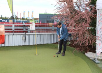 9. Minigolf Trophy Center West