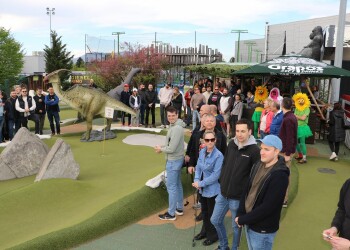 9. Minigolf Trophy Center West