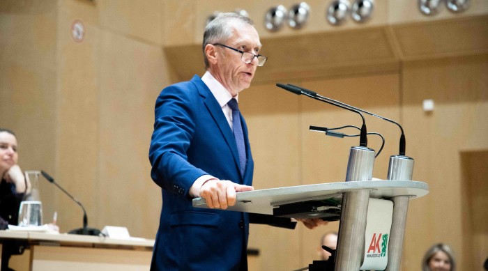 AK-Präsident Josef Pesserl forderte angesichts der stark steigenden Preise eine massive Entlastung der Bevölkerung. © Fürst, AK Stmk
