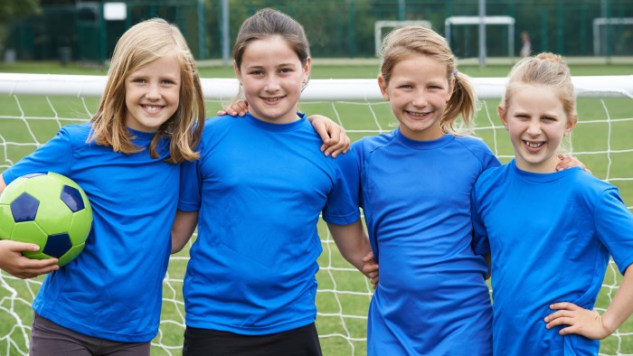 Für Mädchen gibt es im Sommer ein exklusives Fußballcamp in Graz. © adobe.stock.com, AK Stmk Für Mädchen gibt es im Sommer ein exklusives Fußballcamp in Graz. © adobe.stock.com, AK Stmk