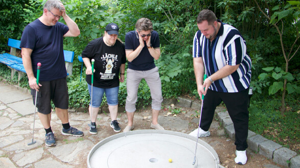 Gute Stimmung mit vielen spannenden Momenten bei der Minigolf-Trophy in Graz-Geidorf