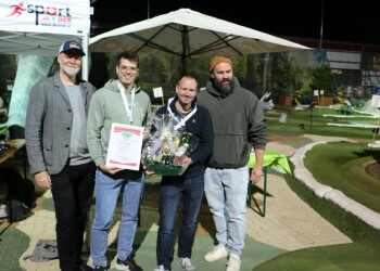 9. Minigolf Trophy Center West