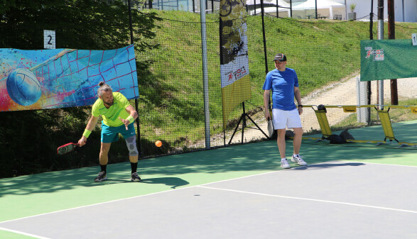 Acht Zweier-Teams traten am Klockerhof gegeneinander an.