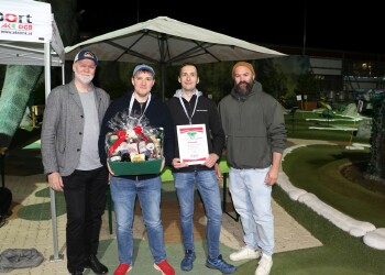 9. Minigolf Trophy Center West