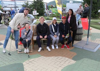 9. Minigolf Trophy Center West