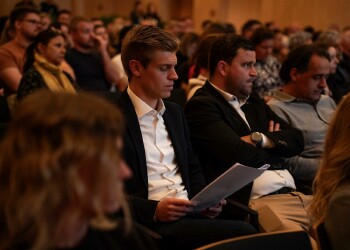 4. Arbeits- und sozialrechtlicher Dialog