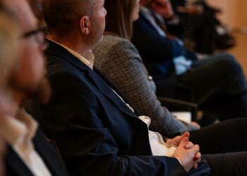 4. Arbeits- und sozialrechtlicher Dialog