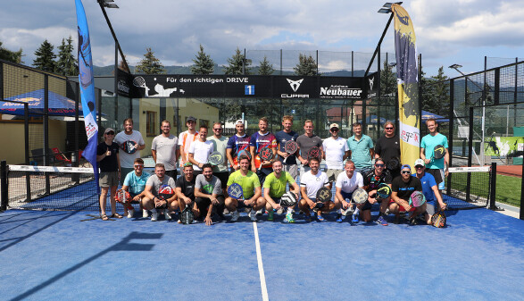 Die Padel-Teams beim Turnier in Fohnsdorf.