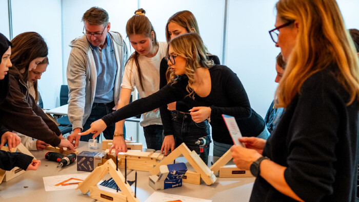 Beim Girls' Day konnten die M&auml;dchen den professionellen Umgang mit Technik ausprobieren.