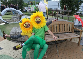 9. Minigolf Trophy Center West