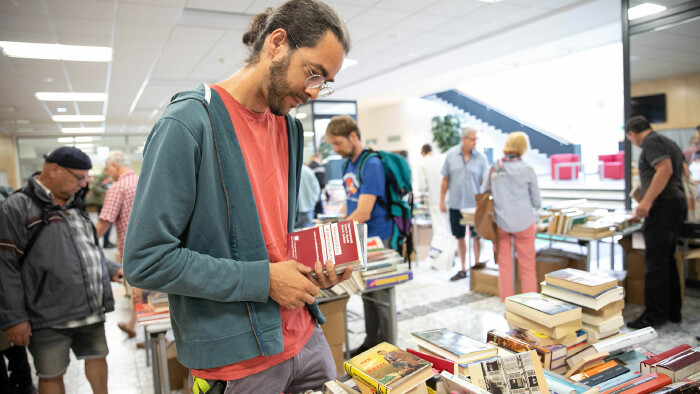Am 6. Juni von 10 bis 17 Uhr kann man am AK-Bücherflohmarkt für den guten Zweck einkaufen. © Buchsteiner, AK Stmk Am 6. Juni von 10 bis 17 Uhr kann man am AK-Bücherflohmarkt für den guten Zweck einkaufen.