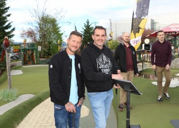 9. Minigolf Trophy Center West