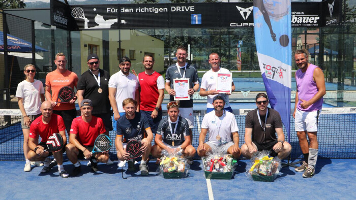 Die Padel-Teams beim Turnier in Fohnsdorf.