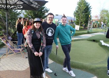 9. Minigolf Trophy Center West