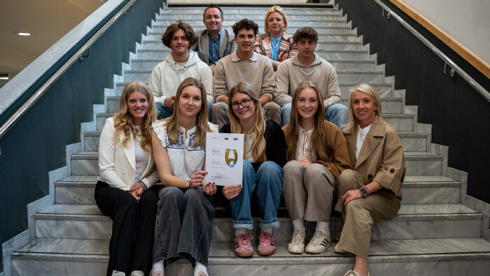 Feierliche &Uuml;bergabe der &Uuml;bungsfirmenzertifikate beim HAK-Wettbewerb 2026.