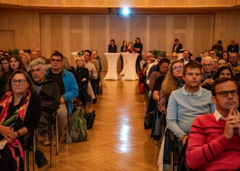 4. Arbeits- und sozialrechtlicher Dialog