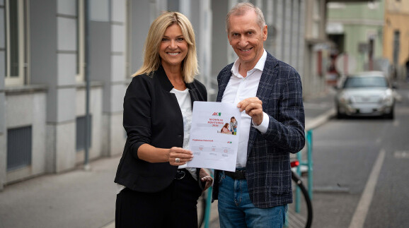 AK-Pr&auml;sident Josef Pesserl und AK-Bildungsbereichsleiterin Alexandra H&ouml;rmann pr&auml;sentierten die AK-Nachhilfestudie.