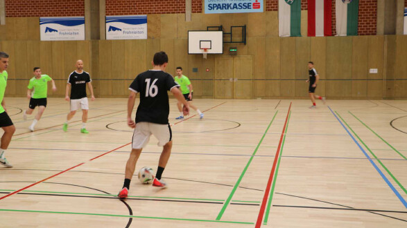 Beim Hallenfußball-Landesfinale traten zehn Teams gegeneinander an.