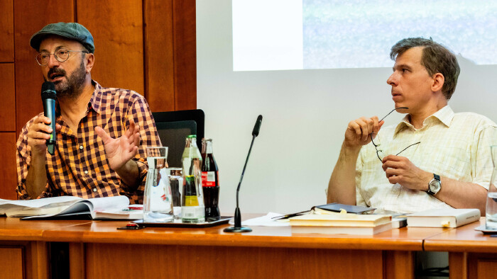 Ein wertvoller Austausch mit Journalist Thomas Neuhold (links) und Schriftsteller Christian Teissl in der AK Steiermark