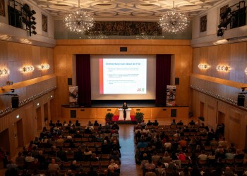 4. Arbeits- und sozialrechtlicher Dialog