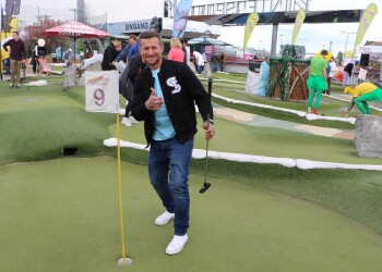9. Minigolf Trophy Center West