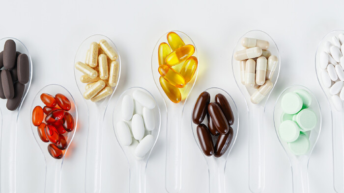 Tabletten in verschiedenen Farben